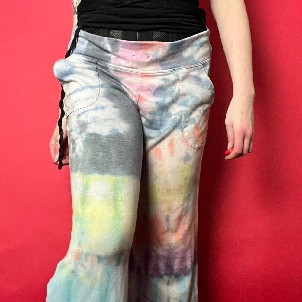 Everlast / Pastel tie dye bell bottom sweatpants​​​​​​​​​​​​